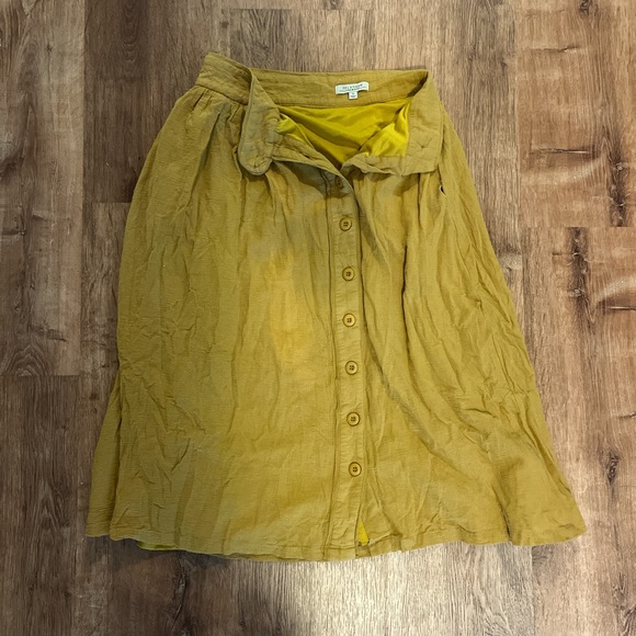 Button Down Gold Skirt - Picture 3 of 5